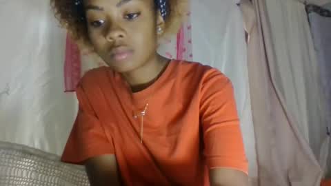 Snapshot of meliana98 chatting on October 17, 9:01 am meliana98 online show from October 17, 9:01 am