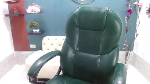 Snapshot of melika_sweet chatting on January 25, 6:10 pm eli online show from January 25, 6:10 pm