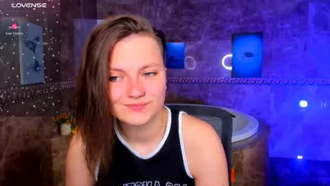 Melinda online show from July 11, 1:49 am