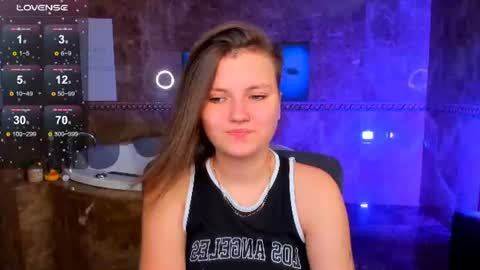 Melinda online show from August 6, 1:45 am