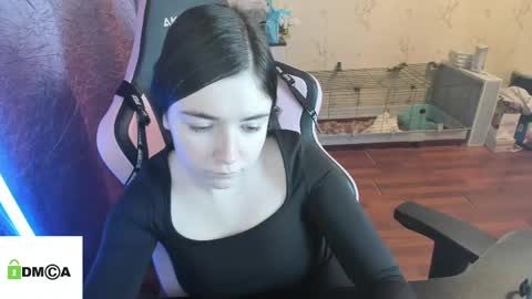 melisanilson online show from May 10, 9:50 pm
