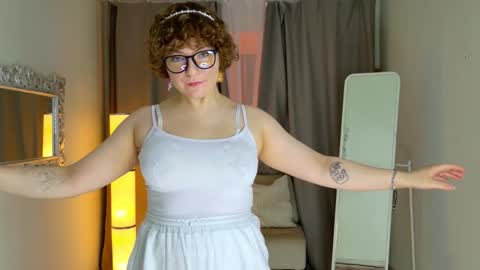 Melissa online show from November 20, 1:56 pm