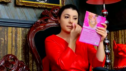 Snapshot of melissa_glow chatting on February 3, 9:41 am Melissa online show from February 3, 9:41 am