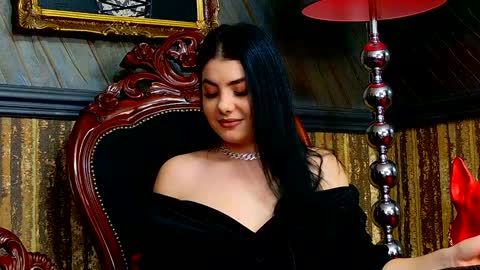 Snapshot of melissa_glow chatting on January 6, 10:24 am Melissa online show from January 6, 10:24 am