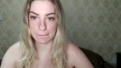 Melissa online show from February 27, 2:00 am