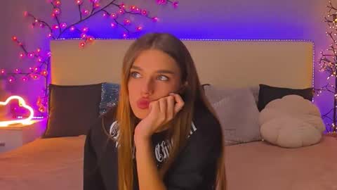 MelissaCrayzy online show from November 1, 1:26 pm