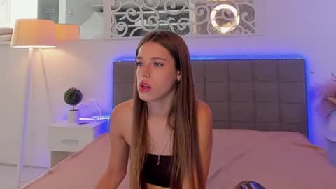 MelissaCrayzy online show from June 29, 5:36 am