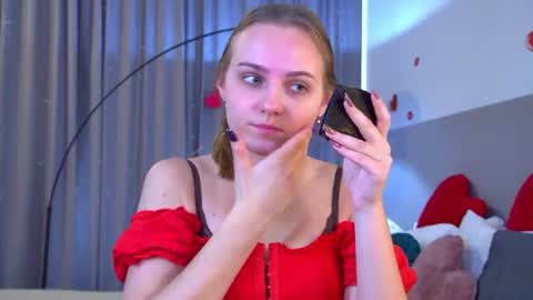 MelissaBerry online show from July 26, 8:00 am