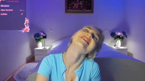 Mellina online show from May 5, 9:40 pm
