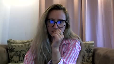 Melly online show from July 31, 7:20 am