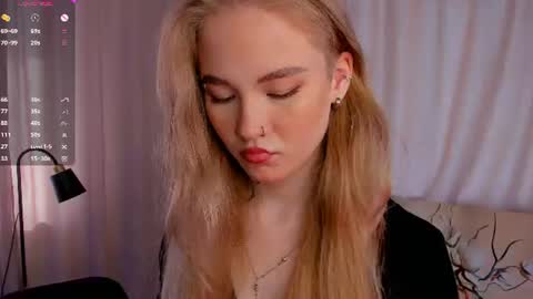 melodievejar online show from July 7, 4:26 am