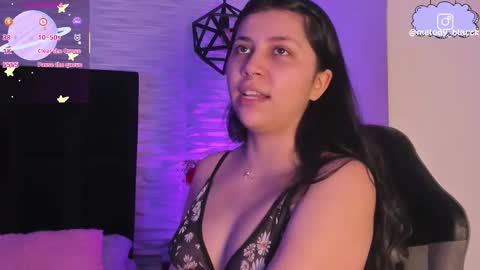 Melody online show from December 3, 8:22 pm