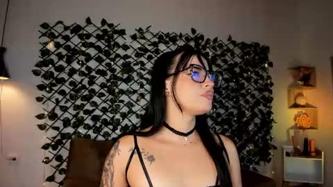 melody_cute10 online show from July 14, 1:49 pm