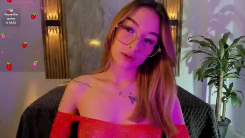 melodylanee online show from February 16, 11:10 am