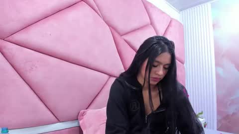 Melodysmithass online show from March 11, 3:00 am