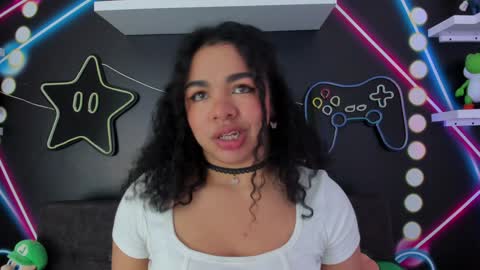 Snapshot of memphiswilliams chatting on January 21, 2:43 am Memphis Williams online show from January 21, 2:43 am