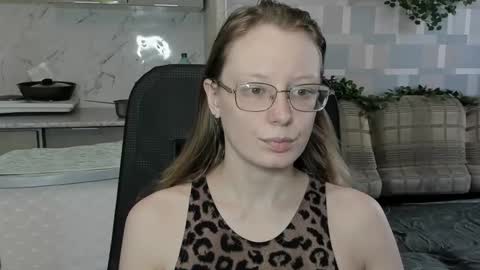 meowcr online show from November 3, 9:13 am