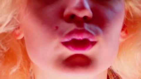 Lilu online show from June 17, 4:03 am
