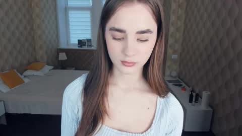 Julie online show from October 25, 1:19 pm