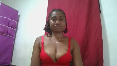 Snapshot of meraldaaaa chatting on September 24, 5:06 am meraldaaaa online show from September 24, 5:06 am
