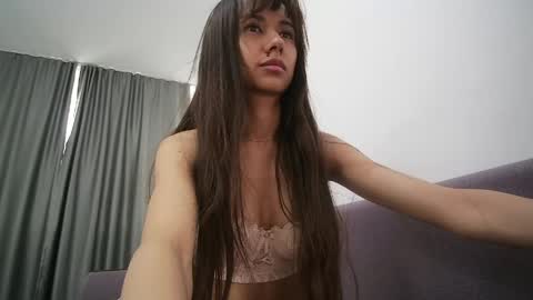 meriannabell online show from May 4, 7:12 am