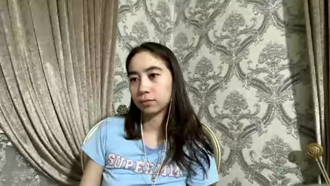 merlenebixel online show from August 1, 5:59 pm