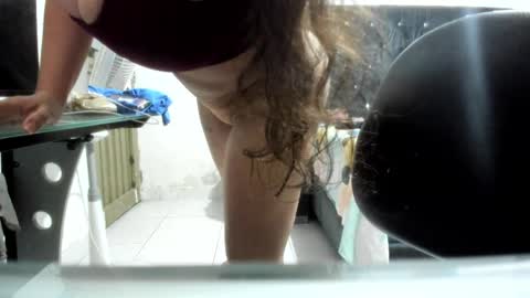 merryhott1 online show from April 7, 4:47 am