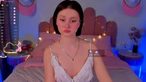 Anna online show from February 8, 6:12 am