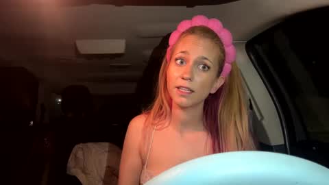 mezzy69 online show from March 8, 9:24 am