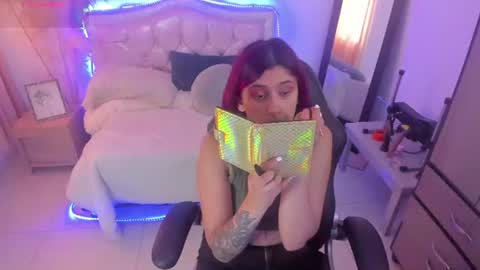 mia89aq online show from June 18, 4:01 pm