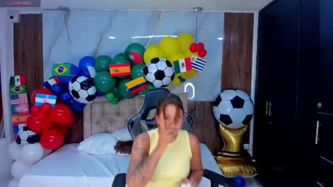 Violett online show from July 5, 3:57 am