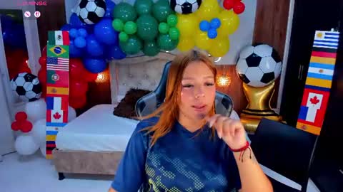 Violett online show from June 14, 2:24 am