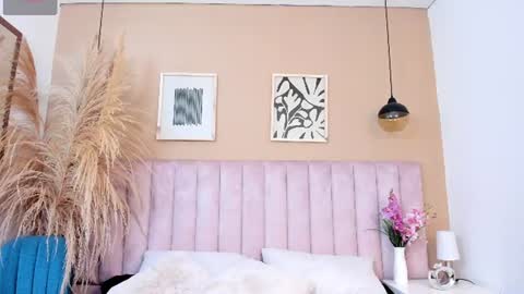 mia__bailey_ online show from July 20, 6:30 pm