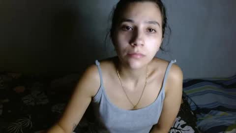 Mia online show from May 28, 5:05 am
