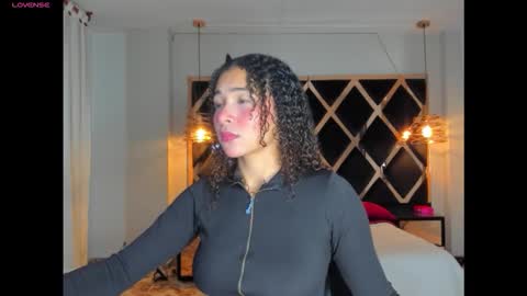 mia_cartther online show from March 15, 3:30 am