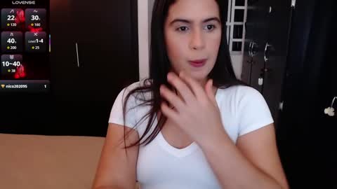 Mia online show from October 1, 2:49 am