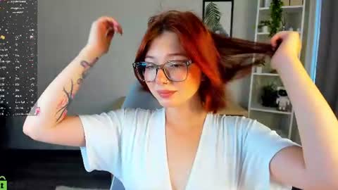 mia_e1fie online show from July 8, 12:57 am