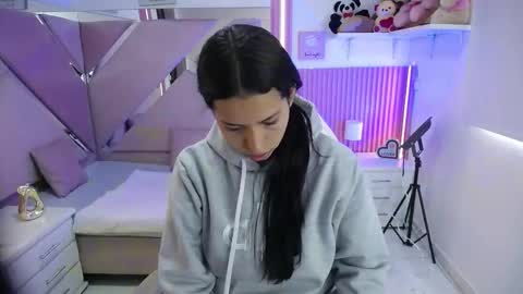 mia_garcia28 online show from March 17, 7:51 pm