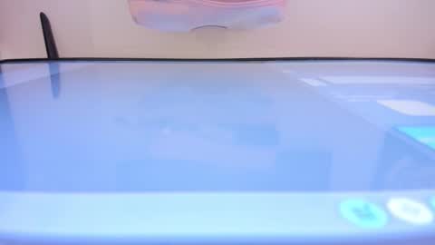    online show from October 27, 12:22 pm