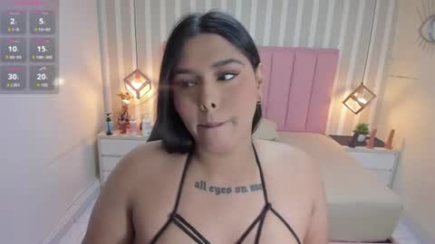 Naomi online show from June 25, 12:18 pm