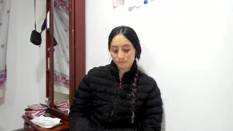 mia kaneee online show from January 15, 3:00 am