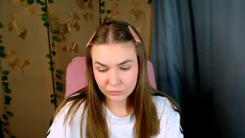 mia_lemm online show from July 23, 7:05 am