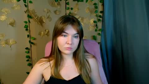 mia_lemm online show from June 24, 7:07 am