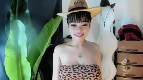 M I A online show from July 7, 1:25 pm