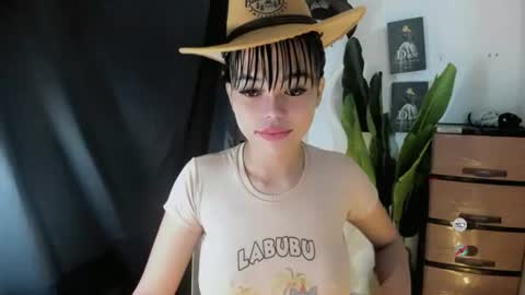 M I A online show from July 2, 9:59 am
