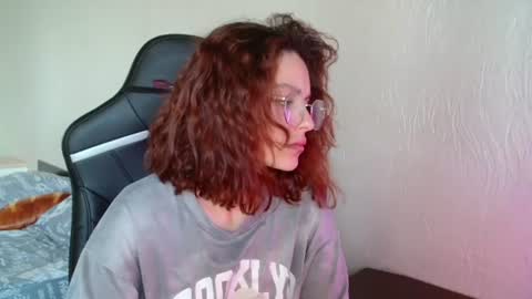 mia_luiza online show from June 10, 9:52 am
