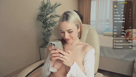 mia_milagros online show from January 28, 11:49 am