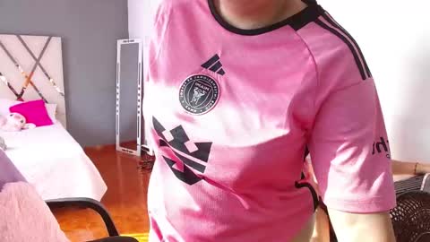   online show from December 17, 9:19 pm