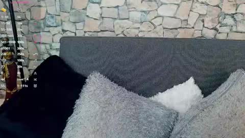 Mia online show from November 2, 5:16 pm