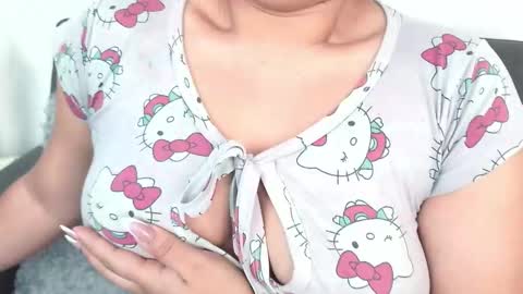 Mia Roux online show from October 12, 2:19 pm